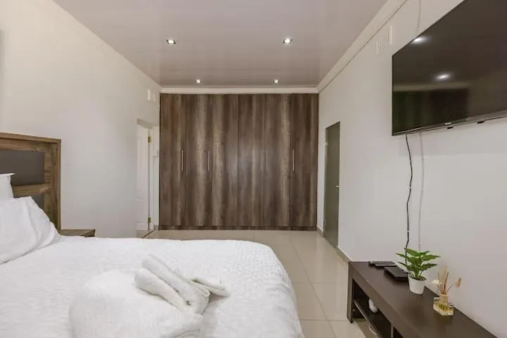 One Bedroom Apartment. Cape Town Apartment